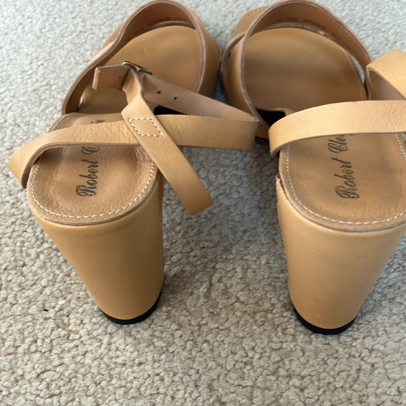 NWT ROBERT CLERGERIE caramel sandals - Picture 4 of 10